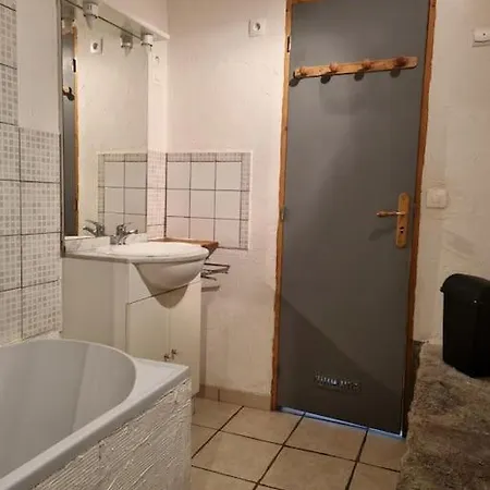 Apartment Ecurie - 4 A 6 Personnes